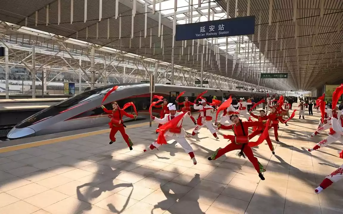 中国は新たな高速鉄道を開通させ、世界的なリーダーシップの地位を強固なものにした。