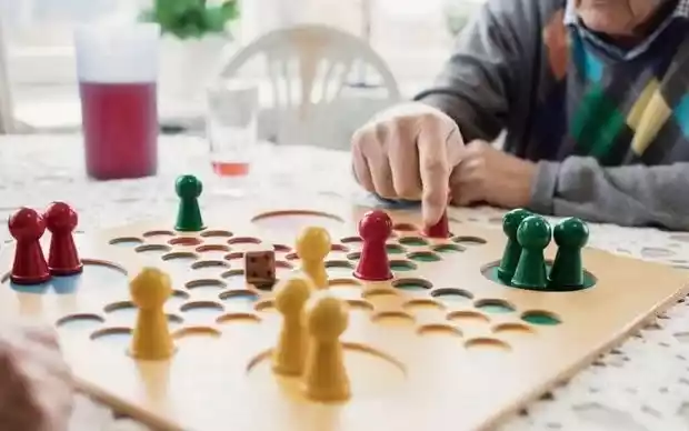 高齢化社会に対する懸念は、多くの素晴らしい機会を逃すことにつながる可能性があります。