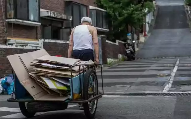 韓国の高齢者10人中4人近くが貧困線以下で暮らしている。