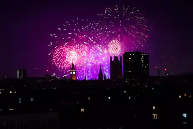 Khoảnh khắc đ&oacute;n năm mới 2026 của c&aacute;c quốc gia tr&ecirc;n thế giới - Ảnh 14.