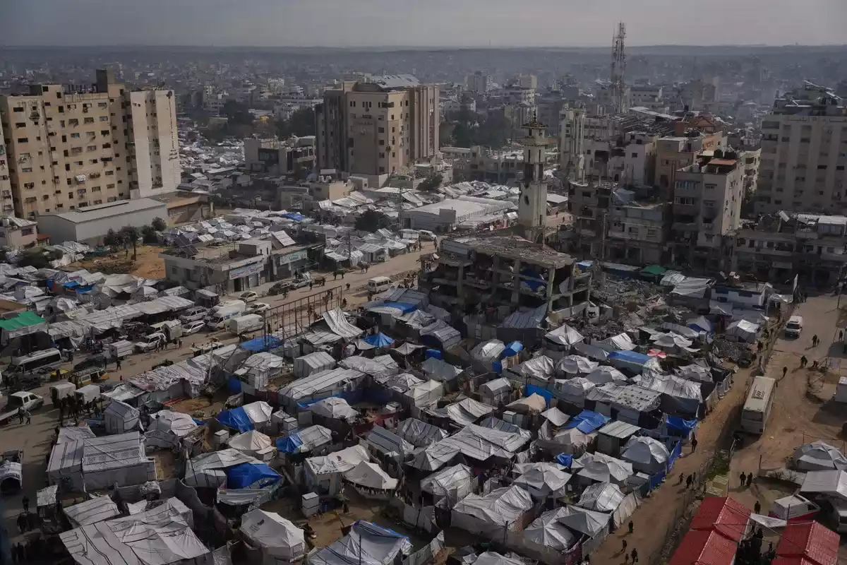 Israel đ&igrave;nh chỉ hoạt động của 37 tổ chức nh&acirc;n đạo tại Gaza  - Ảnh 1.