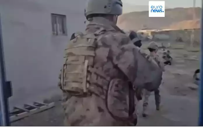 トルコが全国的な取り締まりを開始し、ISISメンバーと疑われる100人以上を逮捕。