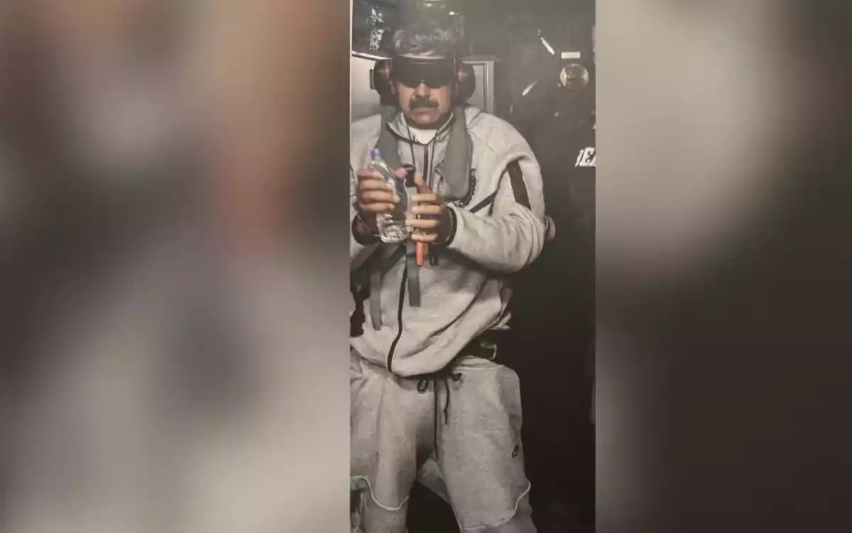 トランプ大統領は、米軍艦に乗ったマドゥロ大統領の写真を公開した。