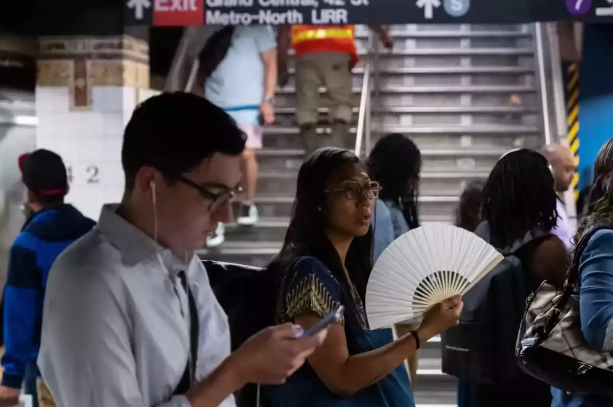 Nhiều kỷ lục nhiệt độ khu vực bị ph&aacute; vỡ tr&ecirc;n to&agrave;n cầu trong năm 2025- Ảnh 1.