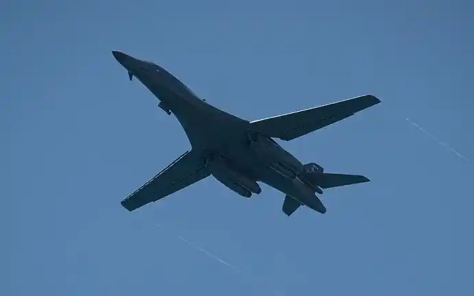 スペインは、イラン紛争に関与する米軍機に対し、領空を閉鎖した。